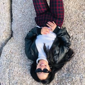 Meet your Posher, Lydia